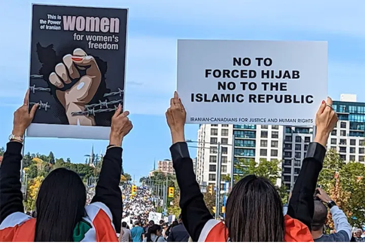 برگزاری رویداد هنری و سخنرانی درباره خیزش زن زندگی آزادی در ریچموندهیل